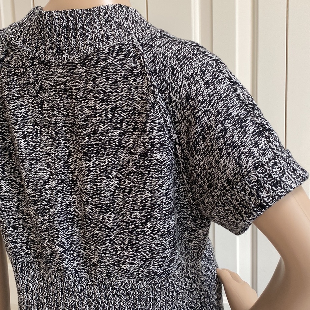 Kenneth Cole Reaction Womens L Short Sleeve Cardigan. Black and White Knit. - Picture 6 of 9